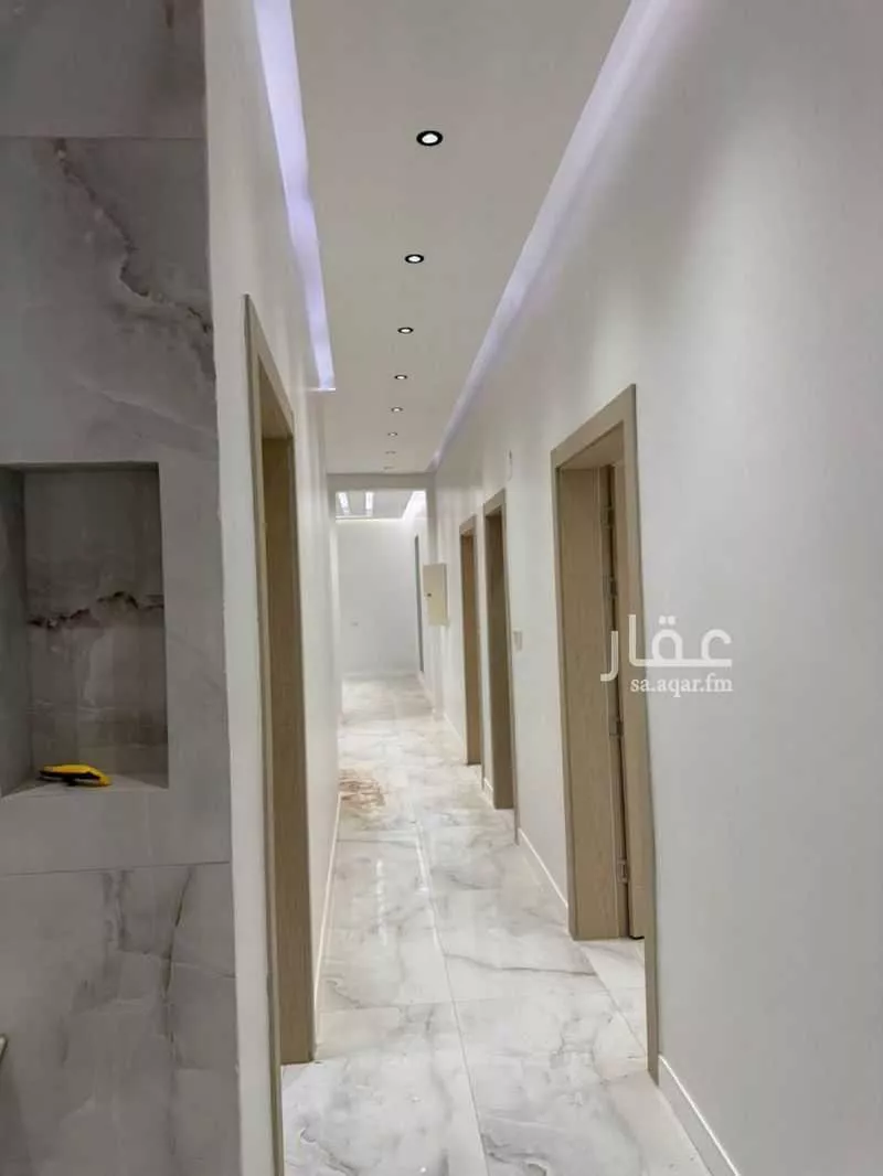 6 bedroom floor in Qalat Makhit 16