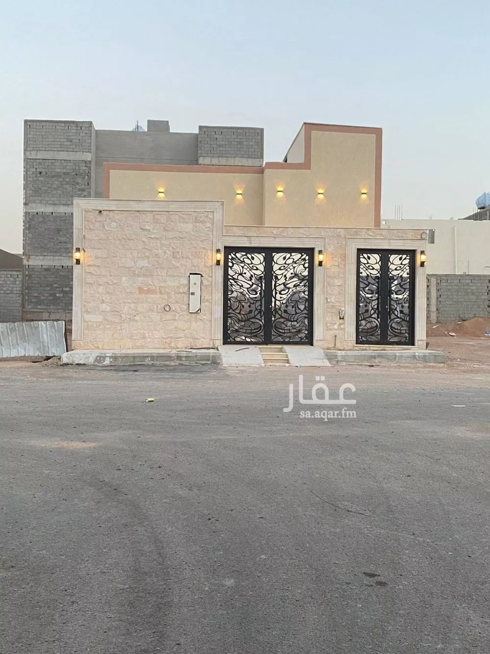 دور 6 غرف في خاخ 8