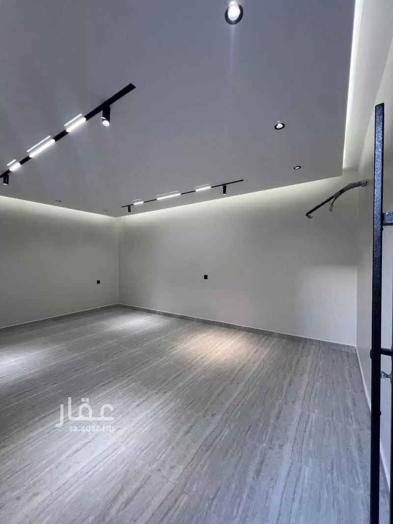 8 bedroom floor in As Sikkah Al Hadid 3