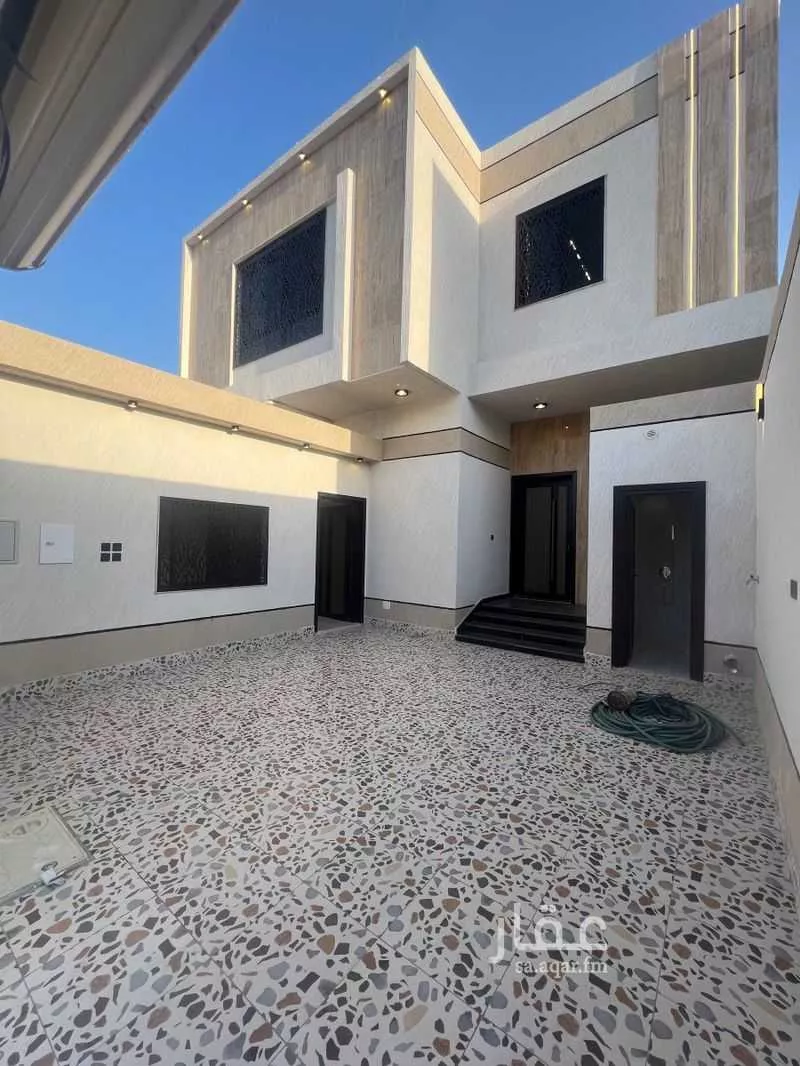 8 bedroom floor in As Sikkah Al Hadid 6