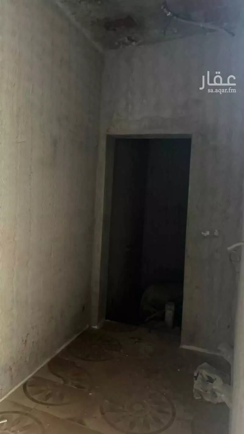 3 bedroom floor in Al Matar 6