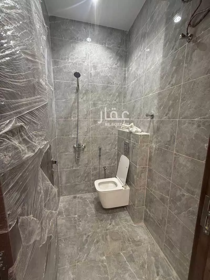 5 bedroom floor in Warqan 7