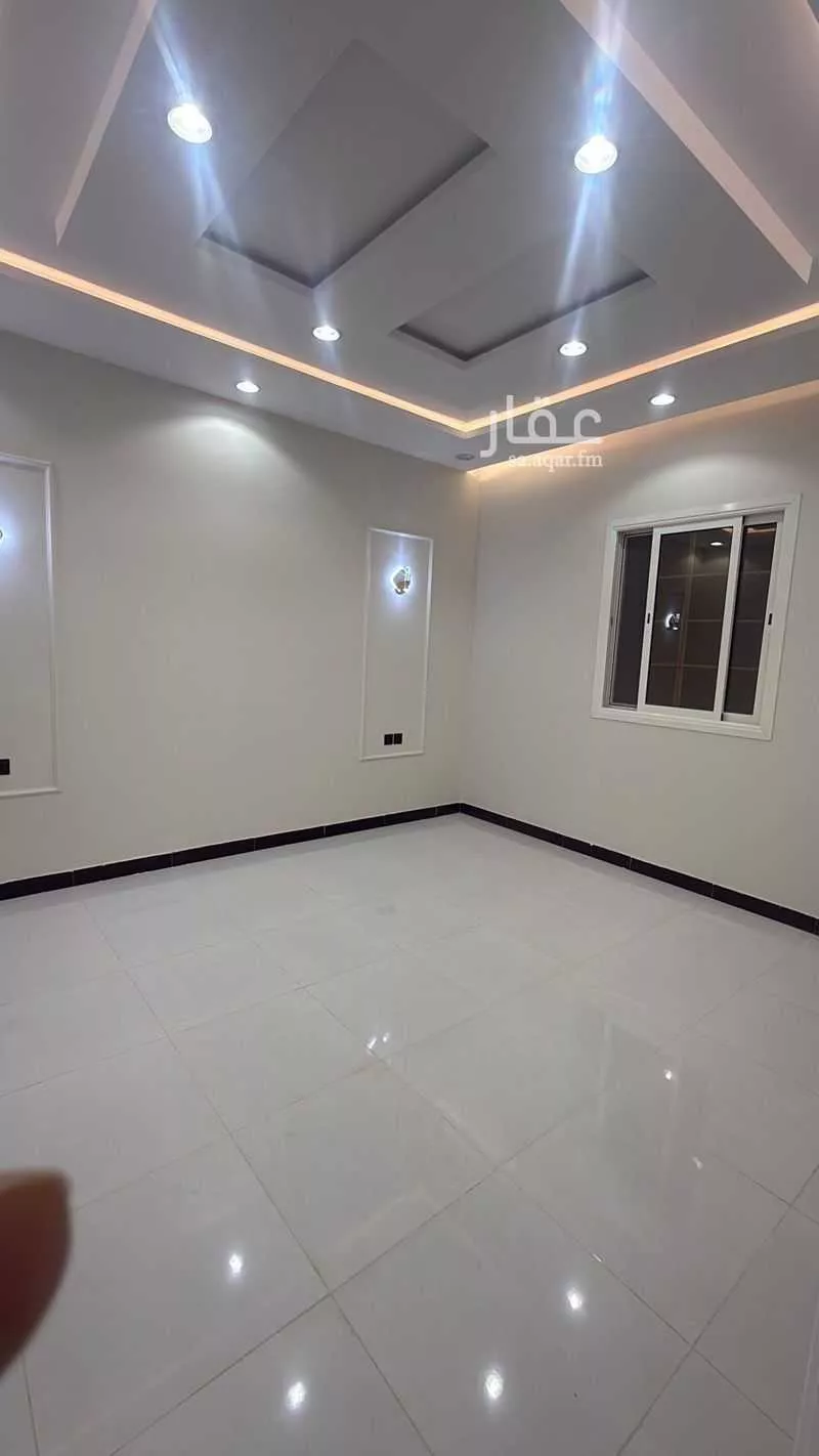 5 bedroom floor in Warqan 3