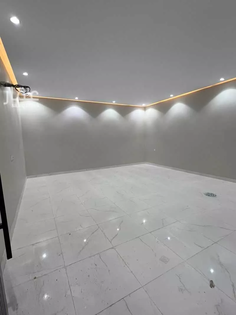 عمارة 500 م² في المطار 6