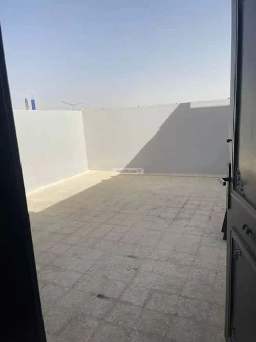 شقة 3 غرف في الرمال 3