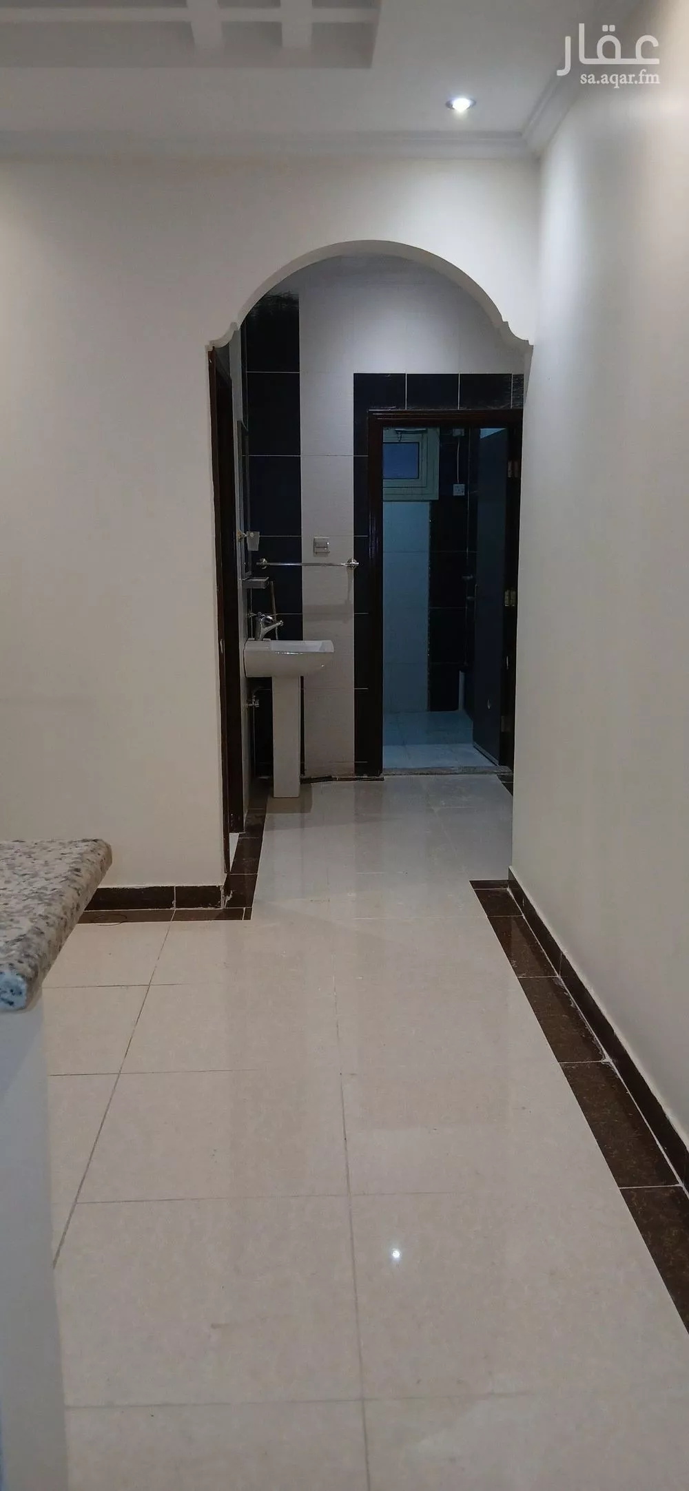 1 bedroom apartment in Al Aziziyah 3