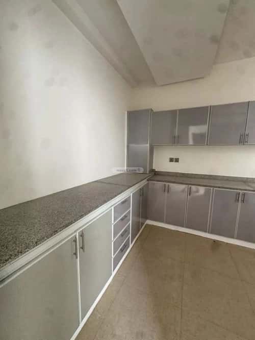 5 bedroom villa in Al Aridh 9