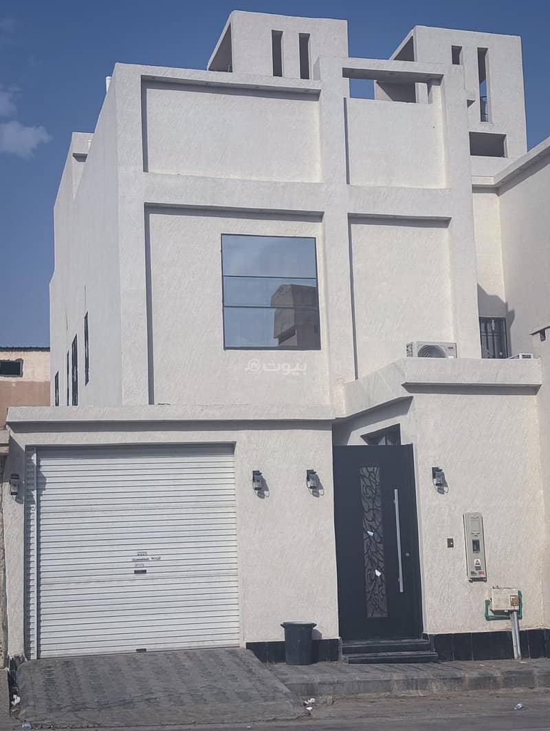5 bedroom villa in Al Uraija Al Wusta, Riyadh 15