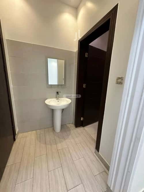 4 bedroom floor in Al Rimal 2