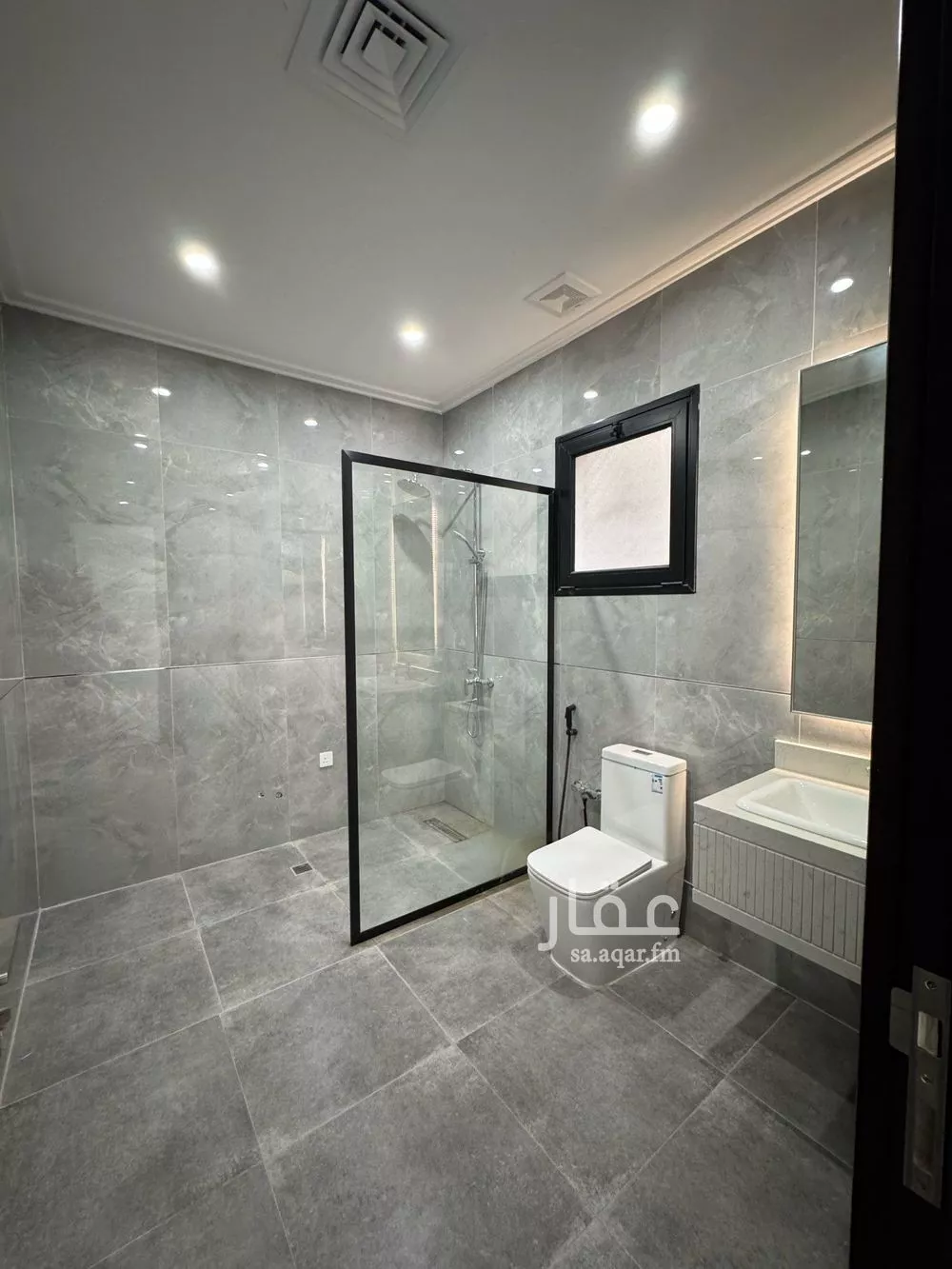 4 bedroom villa in Al Doha Ash Shamaliyah 12