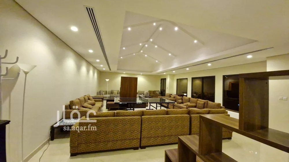 4 bedroom villa in Doha Al Janubiyah 5