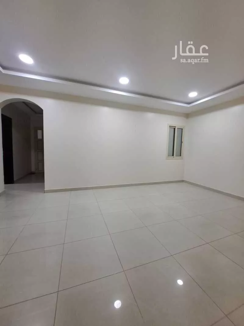 شقة 5 غرف في هجر 8