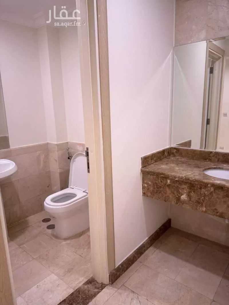 3 bedroom apartment in Al Qusur 17