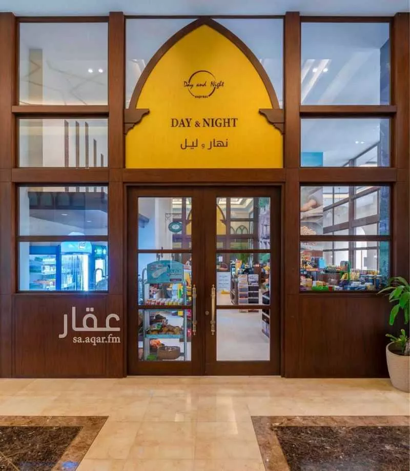 3 bedroom apartment in Al Qusur 4