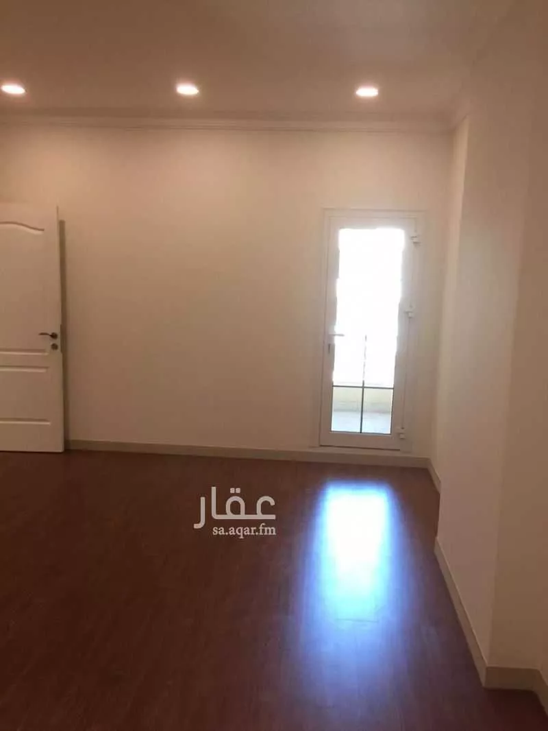 3 bedroom apartment in Al Qusur 12