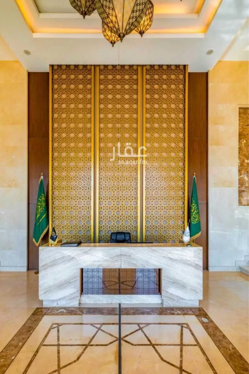 3 bedroom apartment in Al Qusur 17