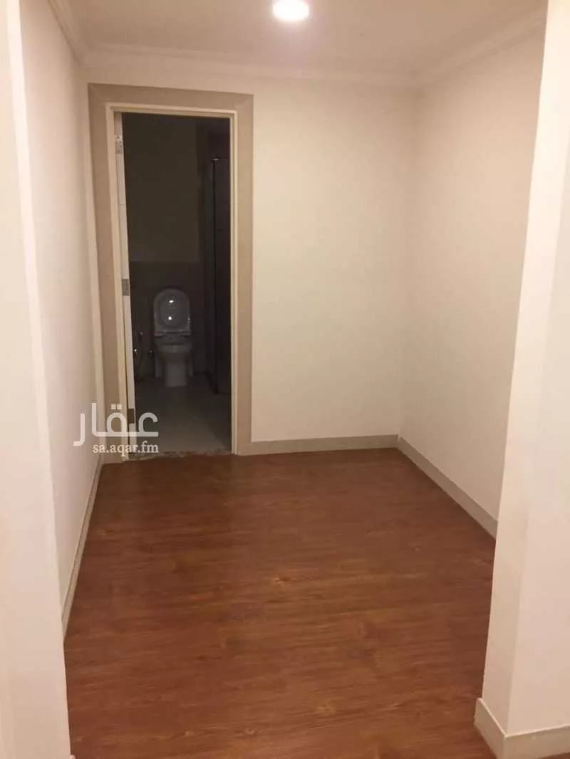 3 bedroom apartment in Al Qusur 10
