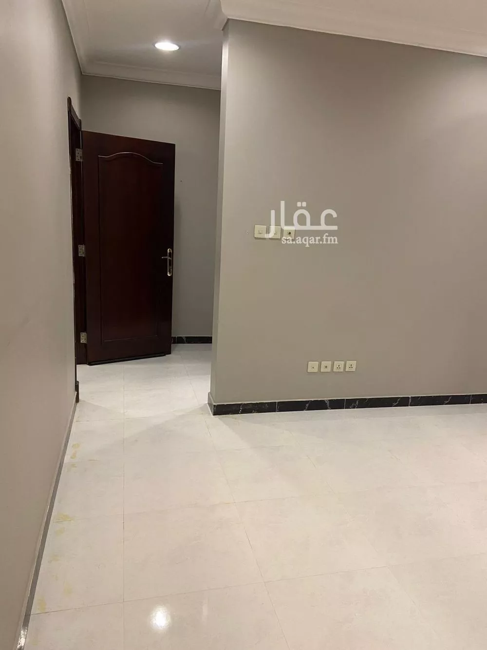 شقة 5 غرف في هجر 12