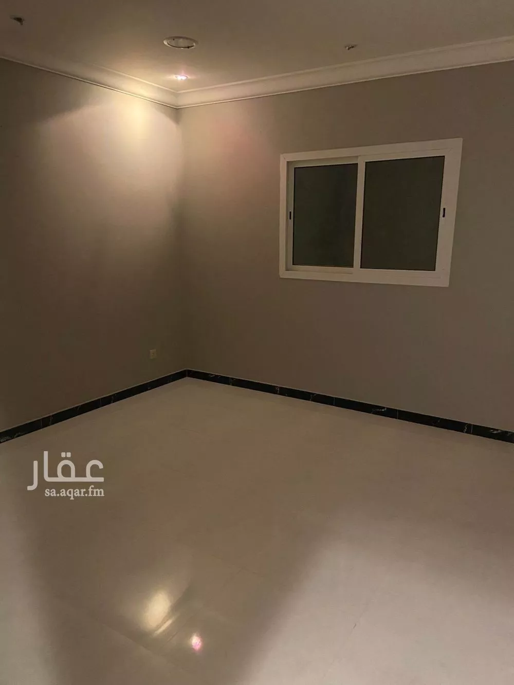شقة 5 غرف في هجر 6