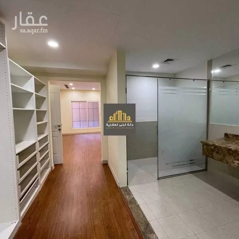 3 bedroom apartment in Al Qusur 13