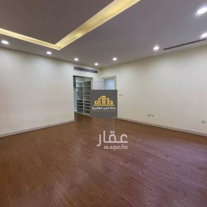 3 bedroom apartment in Al Qusur 15