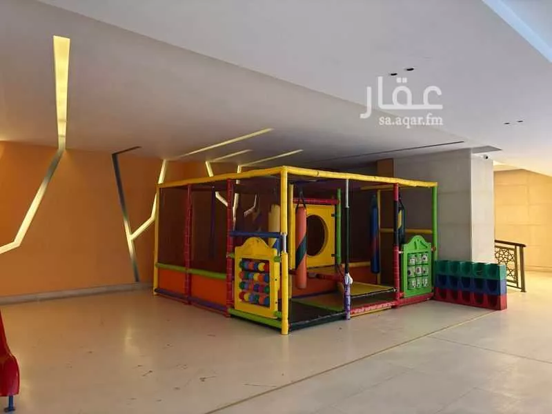 3 bedroom apartment in Al Qusur 24