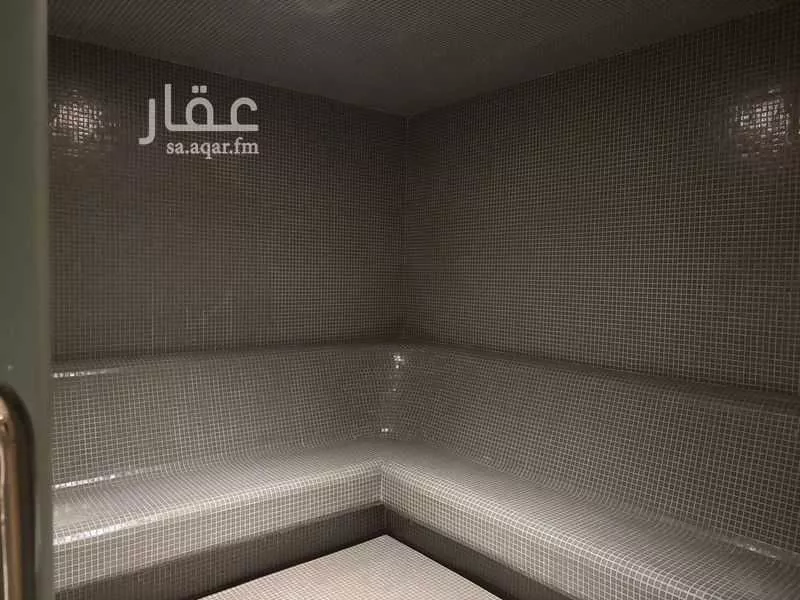3 bedroom apartment in Al Qusur 26