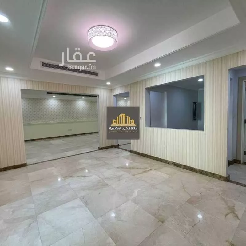 3 bedroom apartment in Al Qusur 7