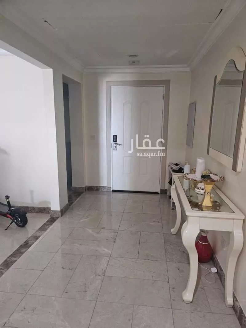 3 bedroom apartment in Al Qusur 4