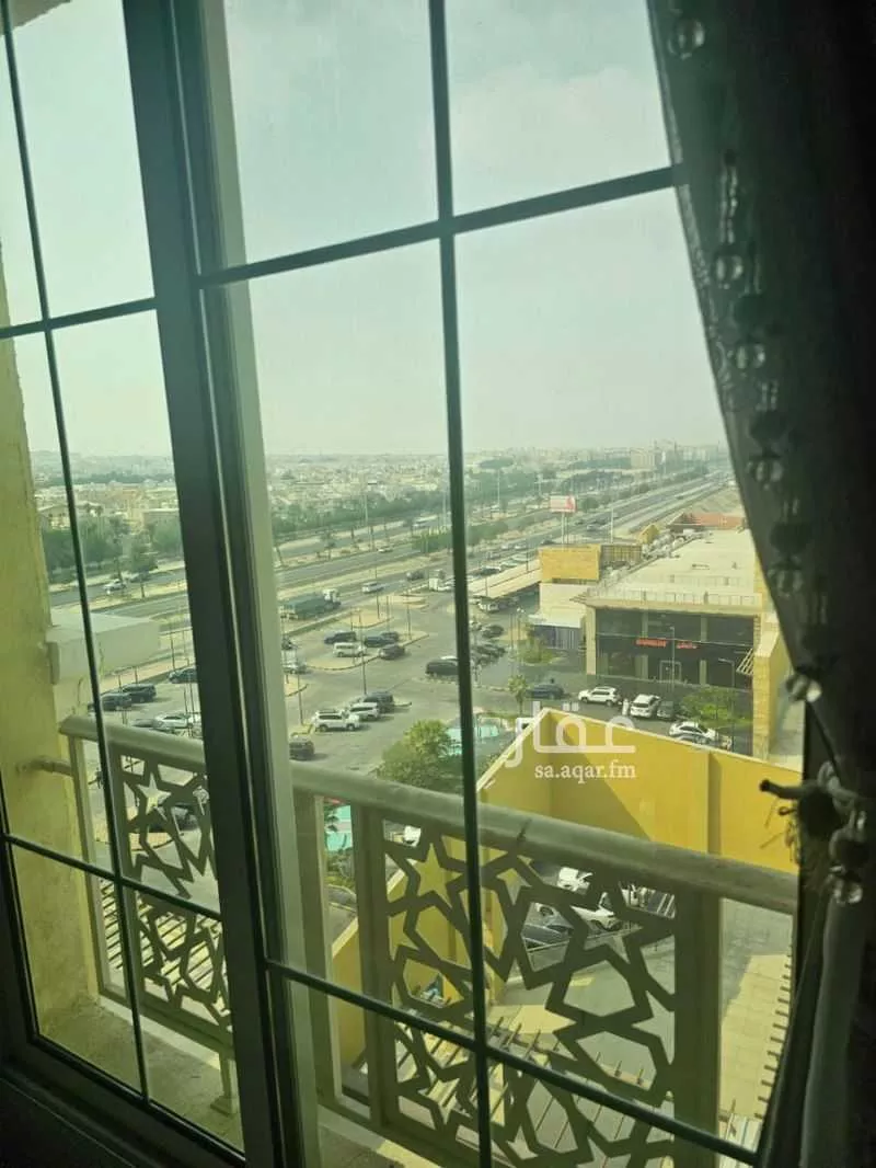 3 bedroom apartment in Al Qusur 5