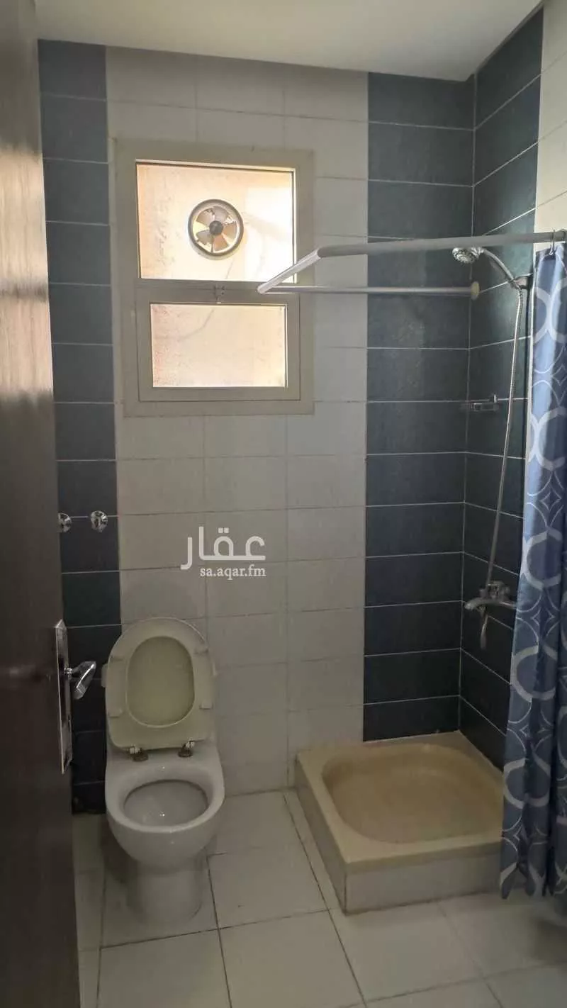 3 bedroom apartment in Al Qusur 5