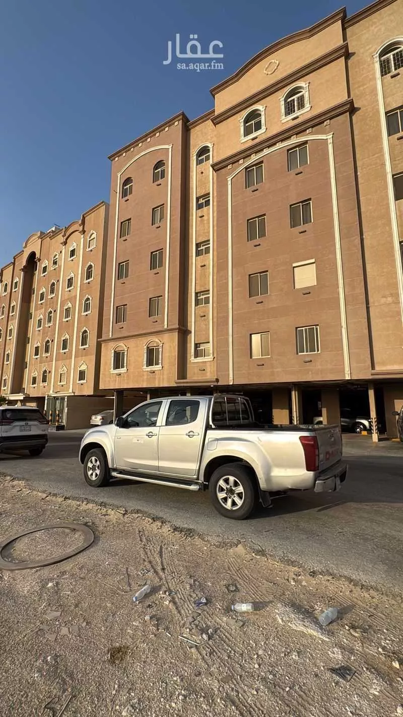 3 bedroom apartment in Al Qusur 6
