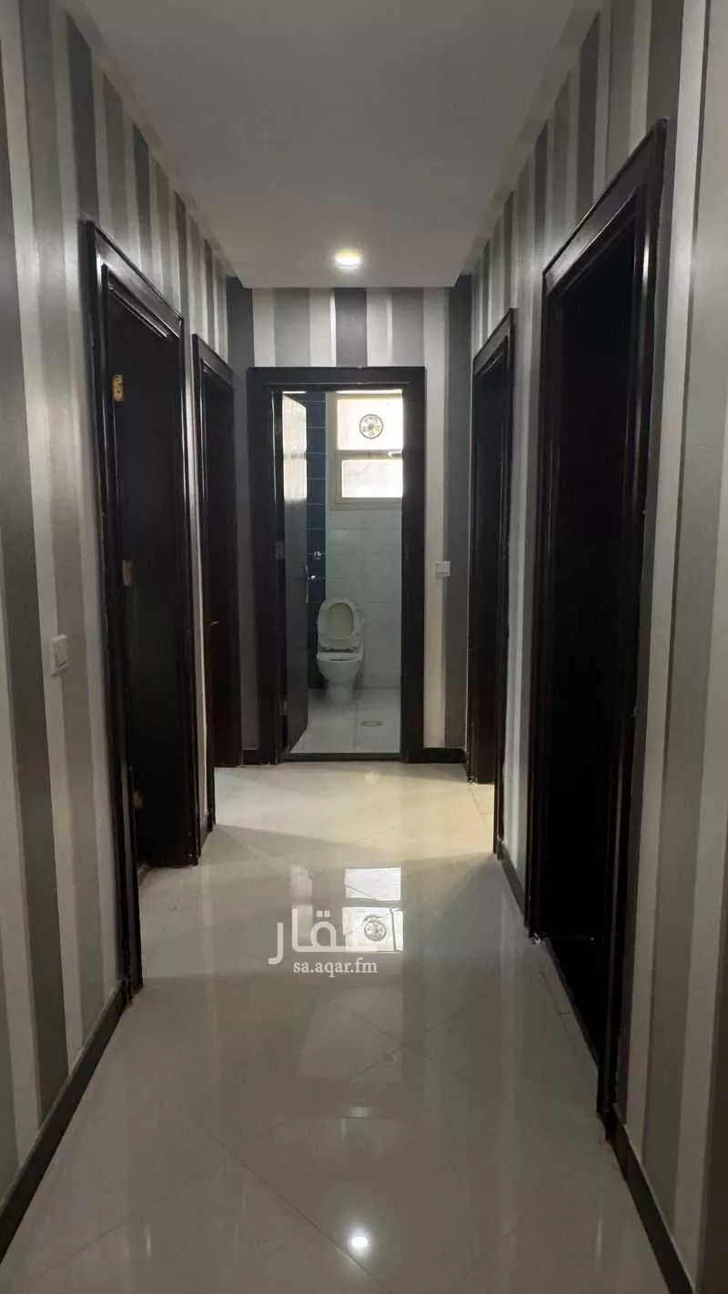 3 bedroom apartment in Al Qusur 7