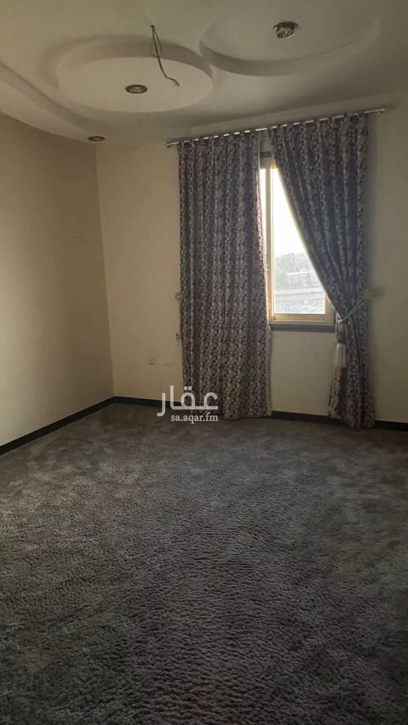 3 bedroom apartment in Al Qusur 8
