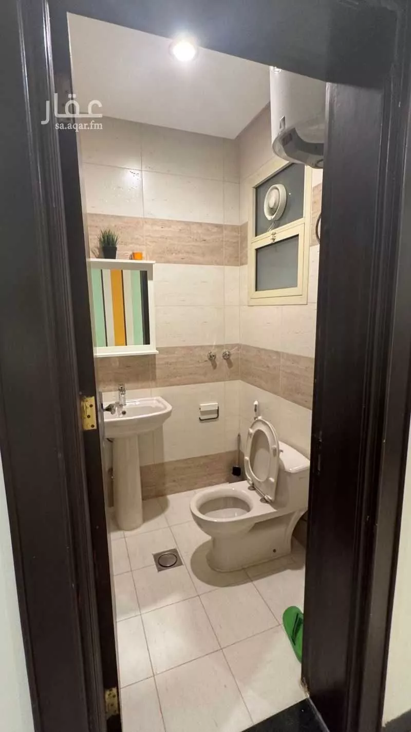 3 bedroom apartment in Al Qusur 10