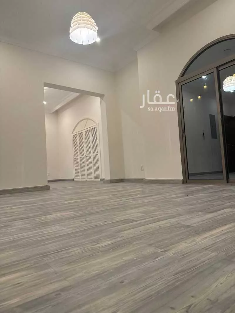 شقة 5 غرف في هجر 24