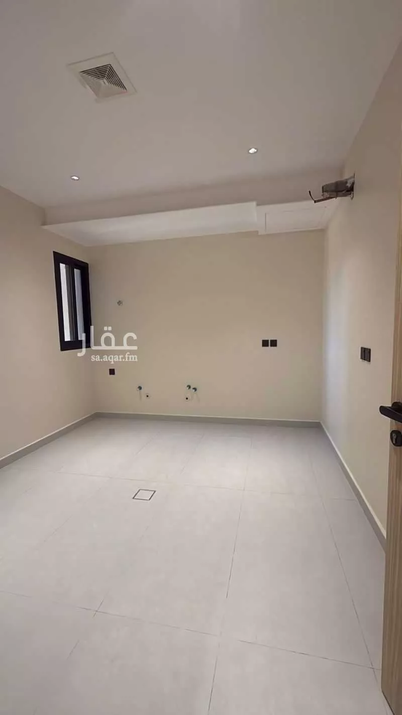 4 bedroom apartment in Hajar 4