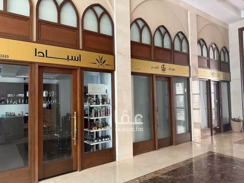 3 bedroom apartment in Al Qusur 5