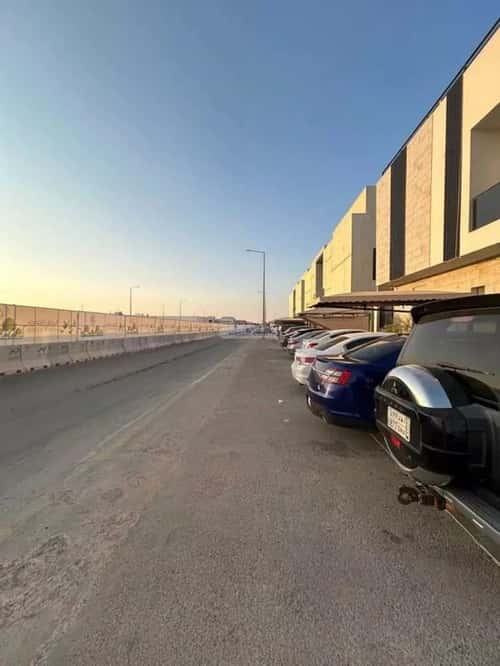 4 bedroom apartment in Al Qadisiyah 1