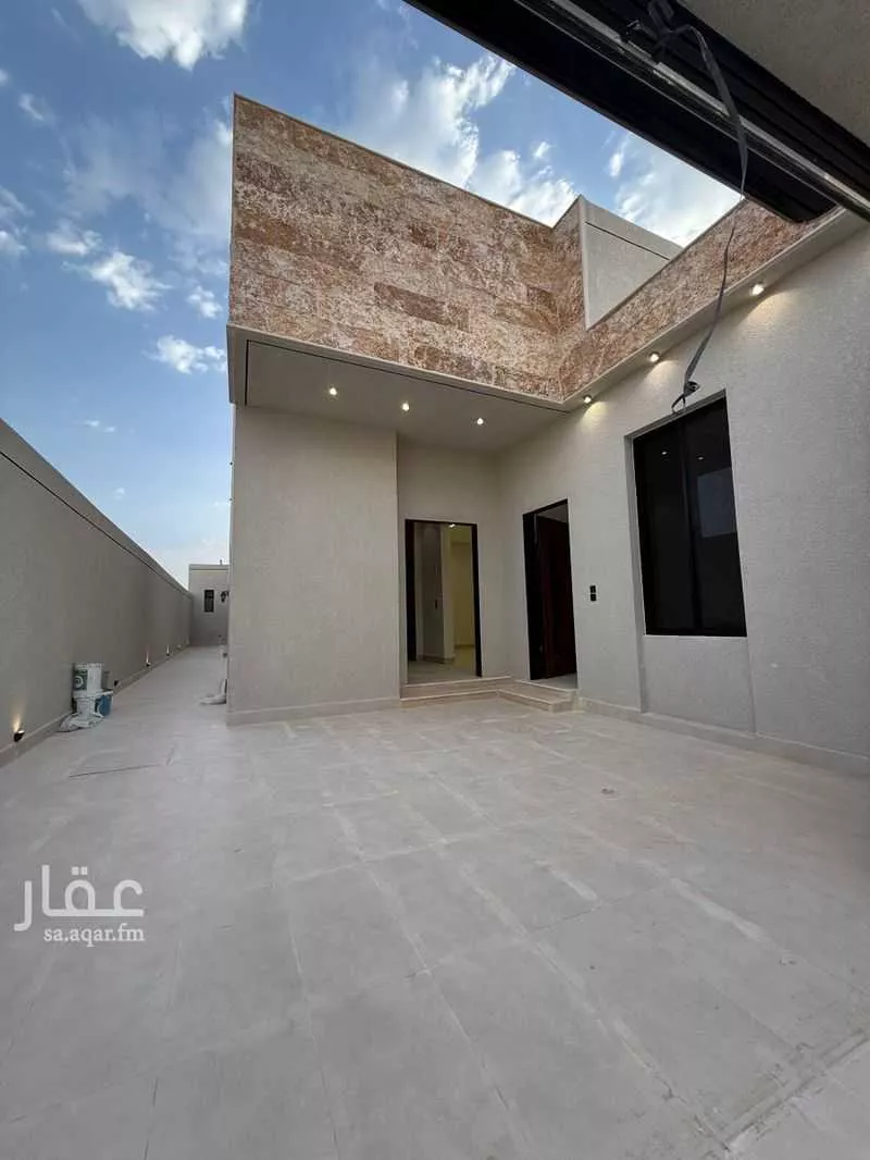 4 bedroom villa in Dahiat Namar, Riyadh 3