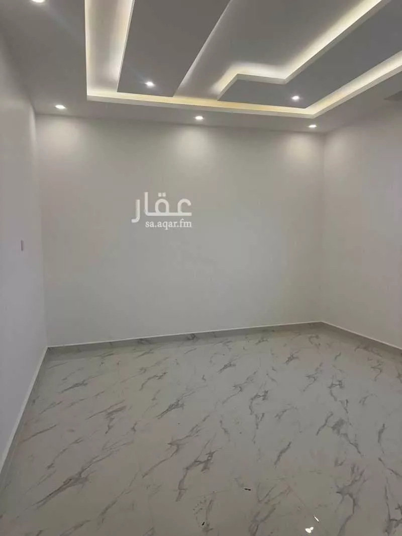 4 bedroom apartment in Dahiat King Fahd, Eastern Province 2