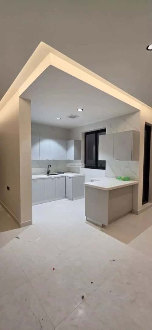 شقة 4 غرف في العارض 2