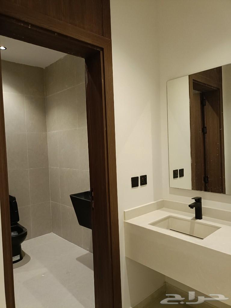 3 bedroom apartment in At Tahliyah, Eastern Province 3