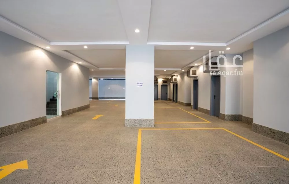 5 bedroom building in Al Nuzhah, Jeddah 2