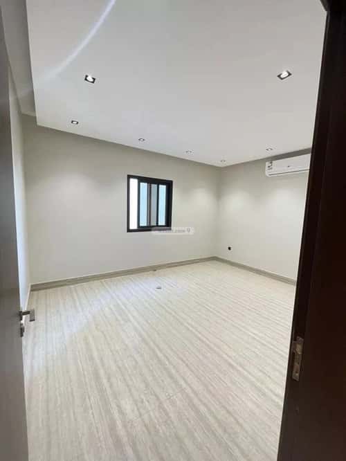 دور 4 غرف في العارض 10