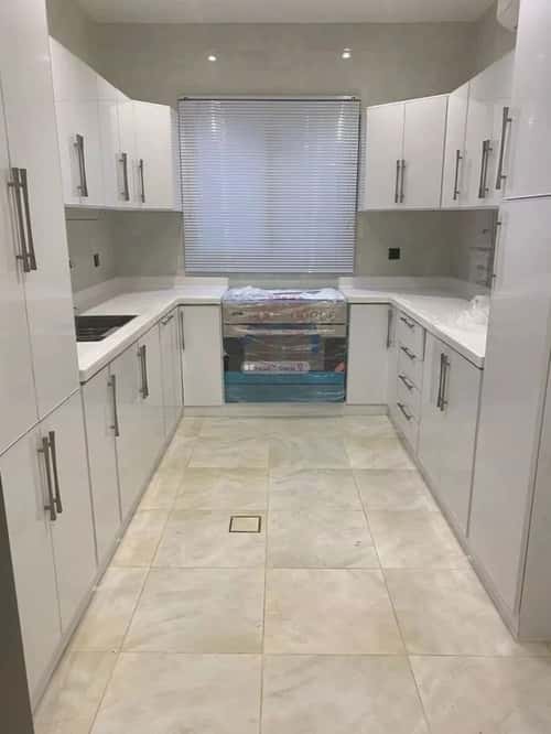 3 bedroom apartment in Al Yasmin 5