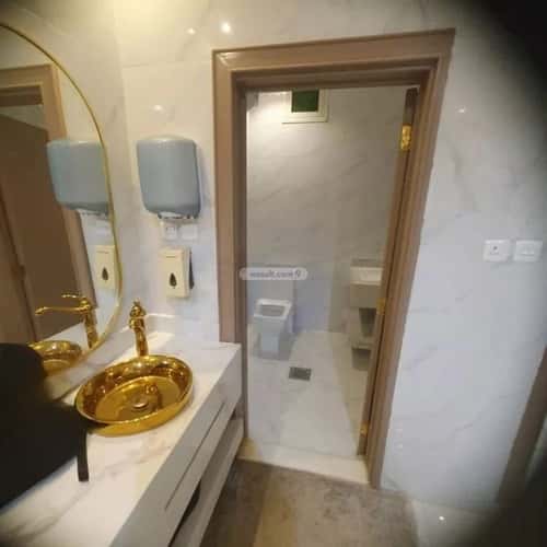 6 bedroom villa in Al Yarmouk, Riyadh 7