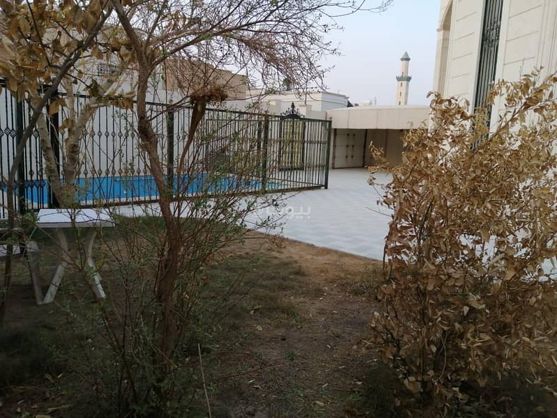 5 bedroom villa in Al Rawabi, Riyadh 15
