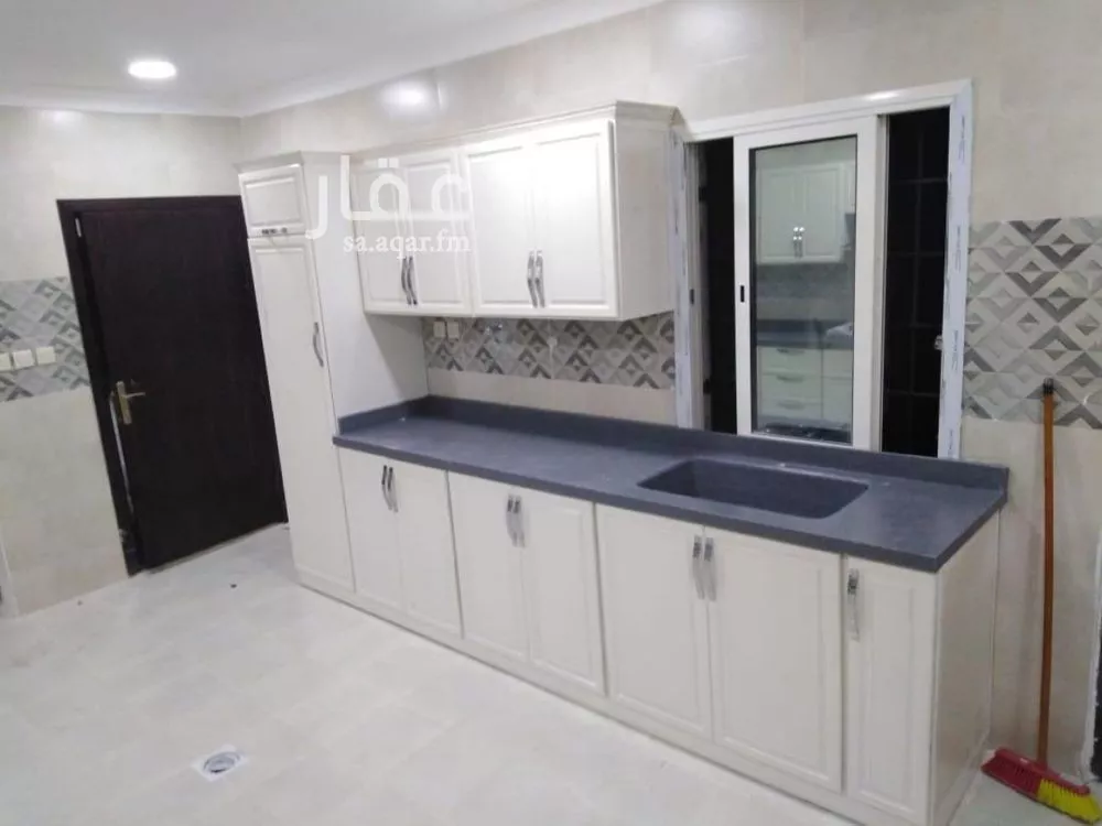 4 bedroom villa in Al Aqiq, Eastern Province 17