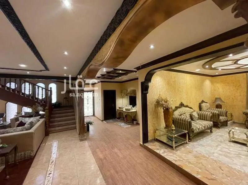 5 bedroom villa in Al Rabwa, Riyadh 13